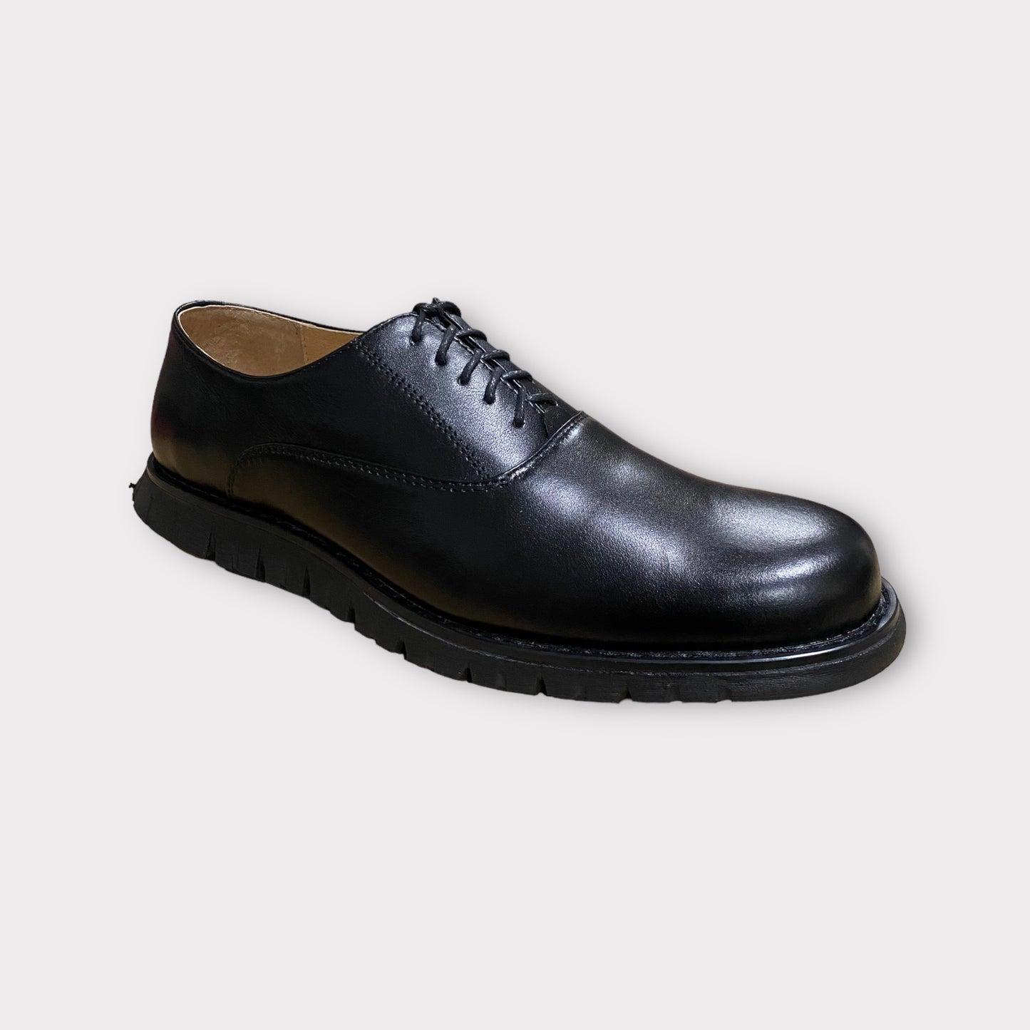 Men's Black Plain Toe Cap Dress Shoe in Black Sole